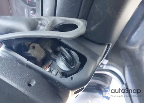 2010 Ford Crown Victoria Police/Police Interceptor z USA, uszkodzony, nr VIN 2FABP7BV0AX118497